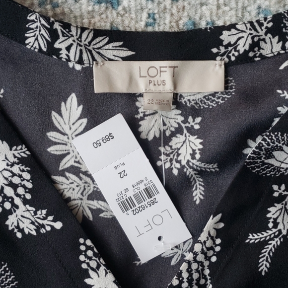 Loft Plus Wrap Dress - Picture 7 of 8